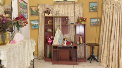 SugarPose: Bagheta magică și vraja de invizibilitate