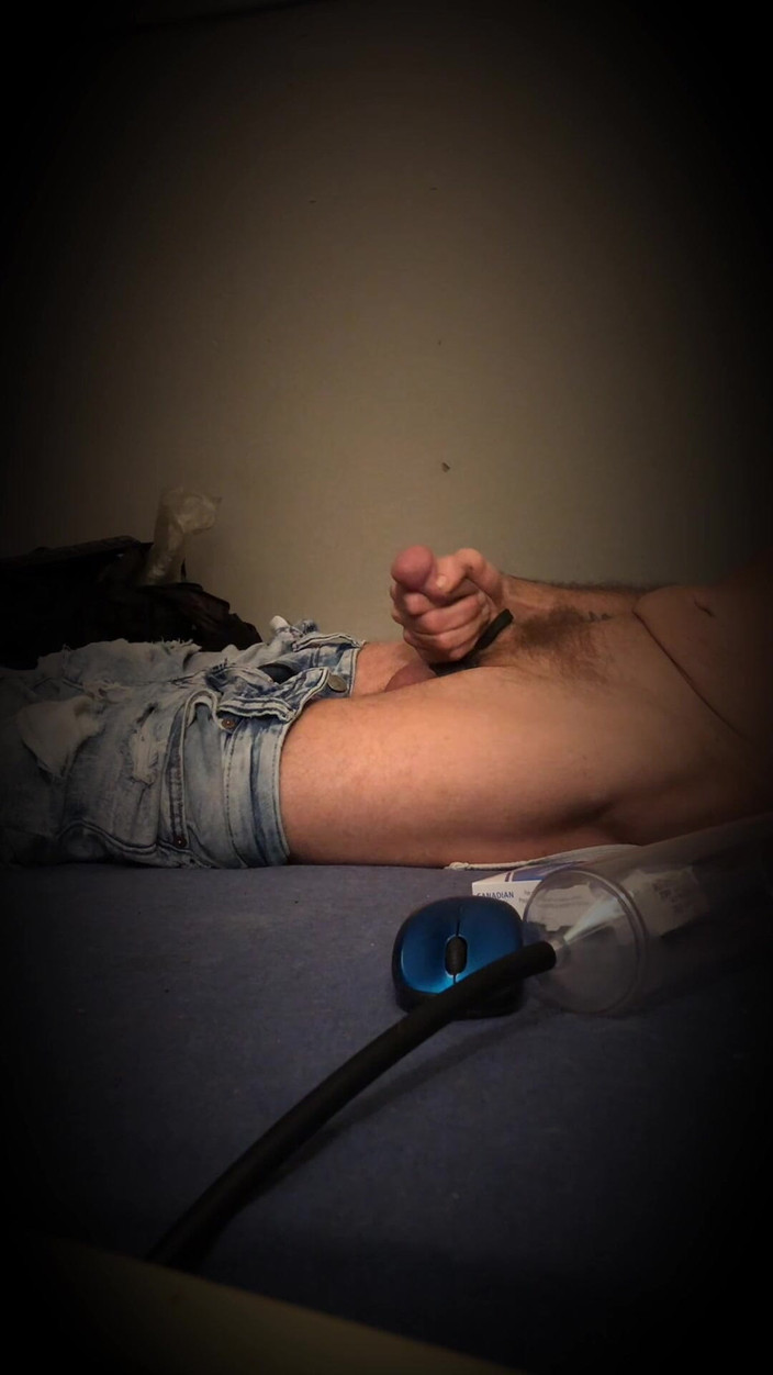 The Confessor: Masterbating po dlouhém dni