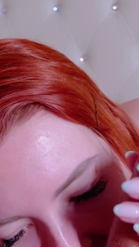 Wifebucket Amateurs - My Wifey Is a Redhead Hottie Who Eats Me in Bed