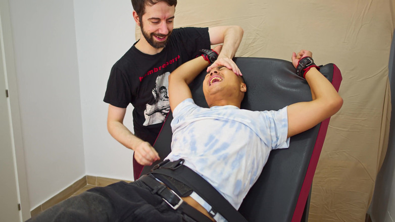PSM Tickling: A Pet Eager to Be Tickled