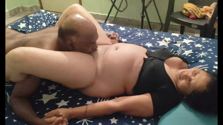 Sexy sindu: Sex s manželkou v domácnosti