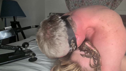 Anal Fetish Couple: This bitch loves dirty sex, my ass and fucking machine