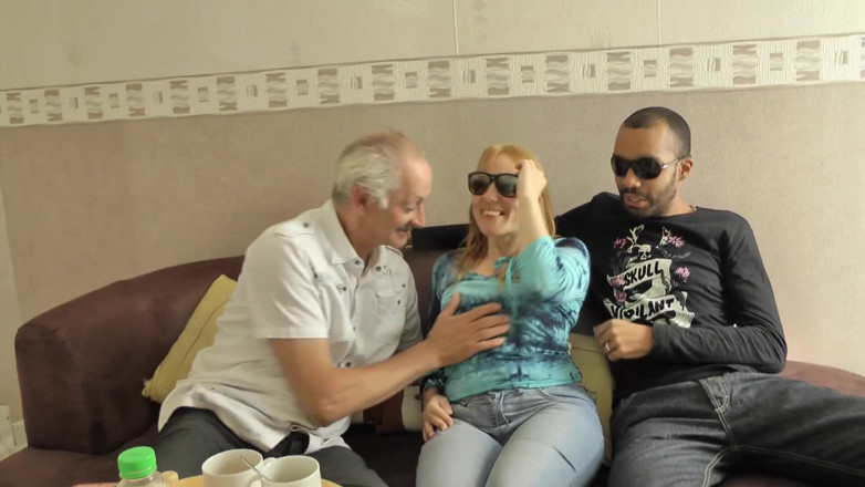 Matureandco: Loona Carole, een rijpe blondine, maakt het fantasie om in...
