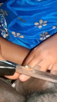 Makcik handjob zakar teman lelaki