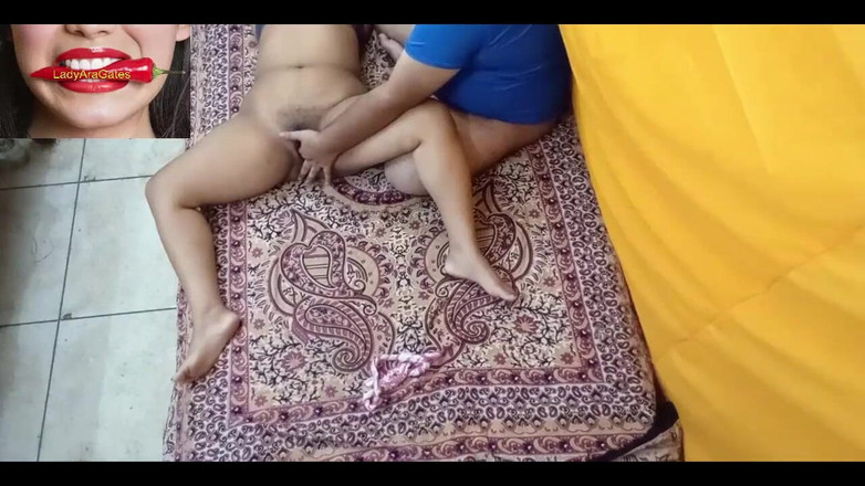 Hotty Jiya Sharmaa: Ragazza sexy che scopa in casa sua