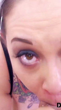 Eden Alexander Dubbel funktion - 2 deepthroat cum sväljer POV avsugningar
