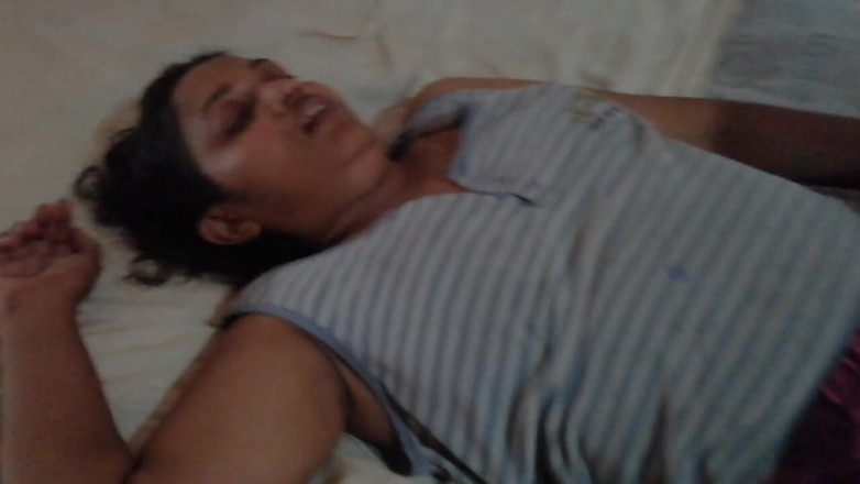 Tina Baby: Người giúp việc của tôi đã bị dụ dỗ để đụ tôi