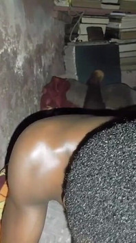 Uită-te la cum ejaculează tipul negru african