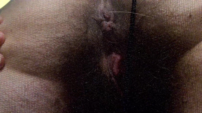 MercyLove: Boquete molhado aberto e bunda peluda na meia-calça (close-up) Facesitting POV