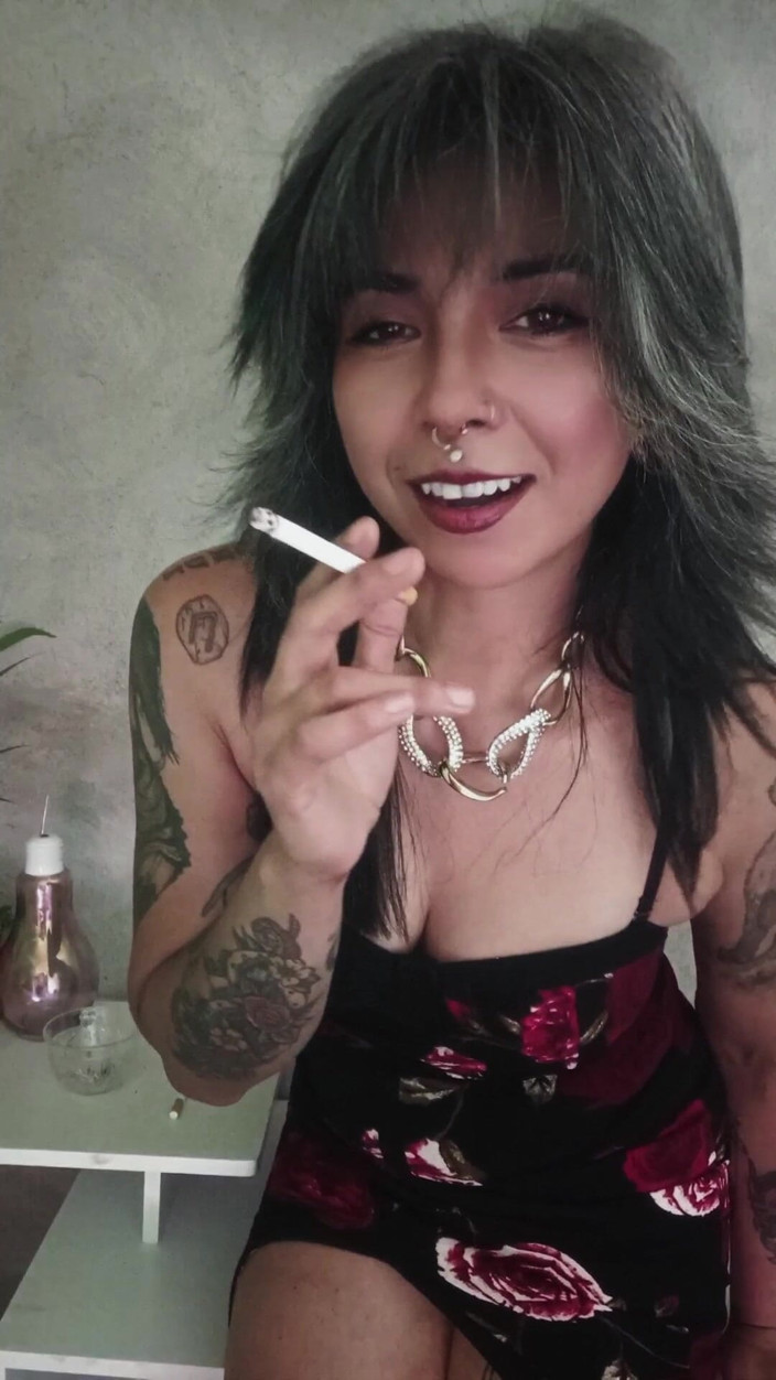 Casia Castro: Fumo lento