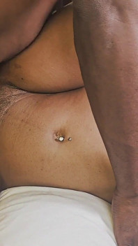 Bisexuální gay nevlastní syn nemohl stavět proti milf macechě s velkým zadkem