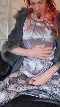 Satisfactory Satin Wank After a Day Out