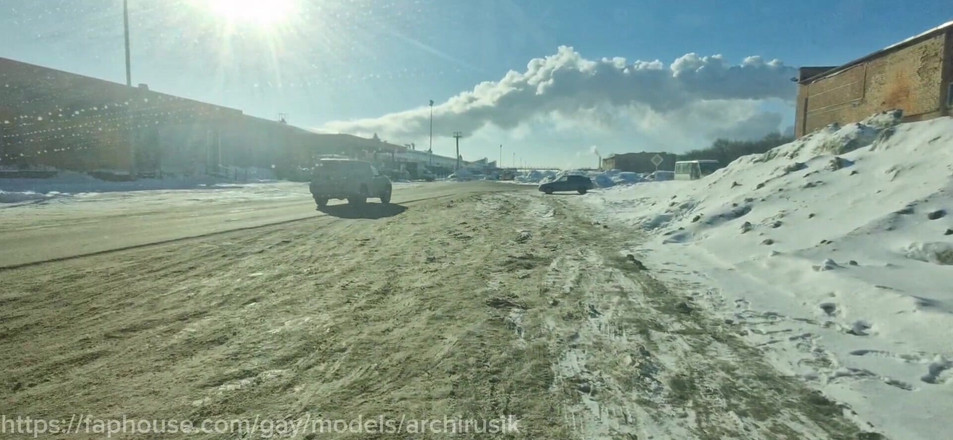 ArchiRusik: Am smuls în secret o pulă mare unui student în timpul unei...