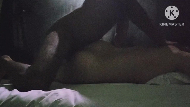 Housewife 69: Mám šanci ošukat mého nevlastního bratra nevlastní sestru v tmavé noci