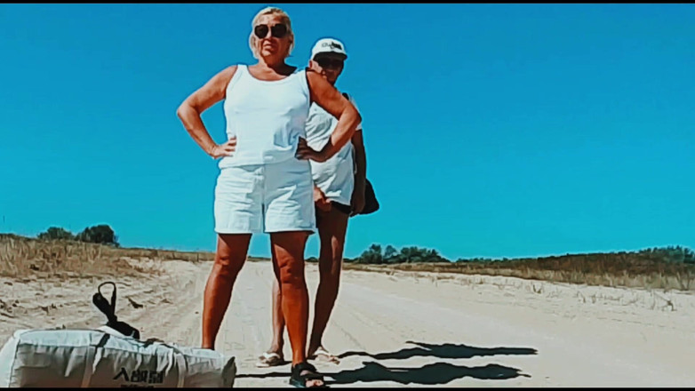 Crazyfamily 1970: Сосу Незнакомцу На Дороге