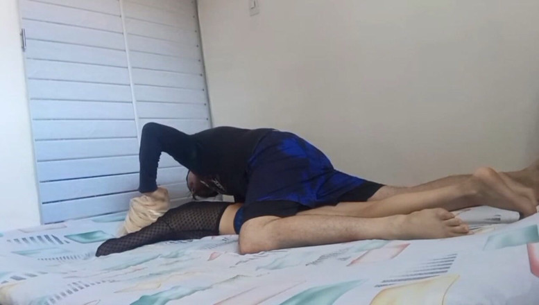 Mr_jhovin: Sua buceta traz felicidade para um pau