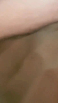 Intenso corpo gemendo forte che scuote la figa leccando orgasmi