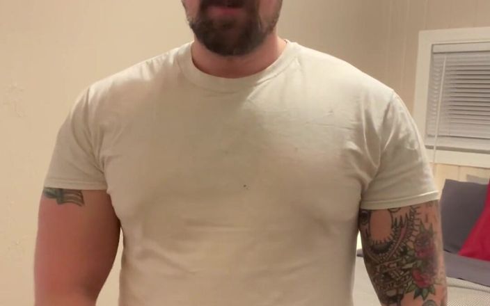 xrustytaylorx: Mostrando la nueva obra en la pieza trasera + corrida consiguió...