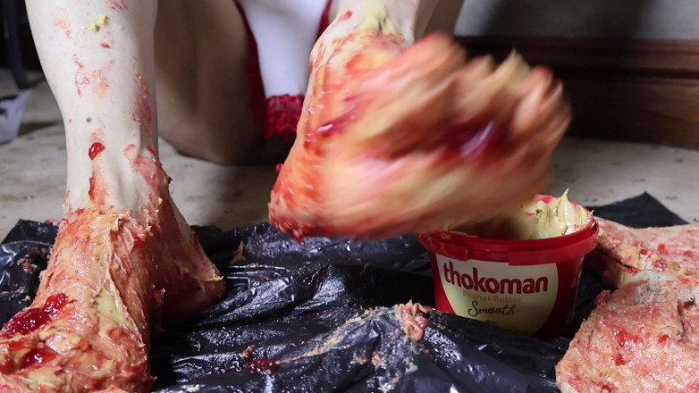 Gianna: 花生酱、果冻和恋足癖幻想