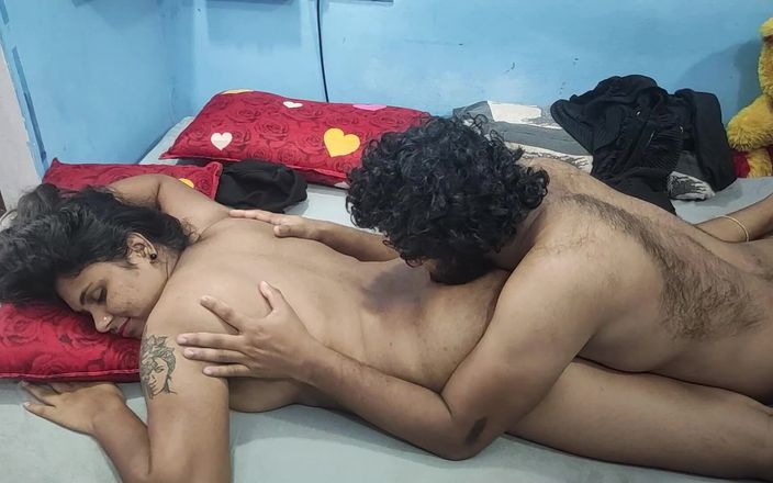Vaishnavysharunraj: Sexy malayali moderna menina quente sexo com seu meio-irmão