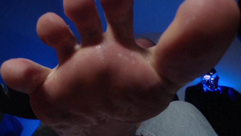 Hunky time: Alfa De Cuero Domina