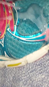 Crot di asics diam-diam