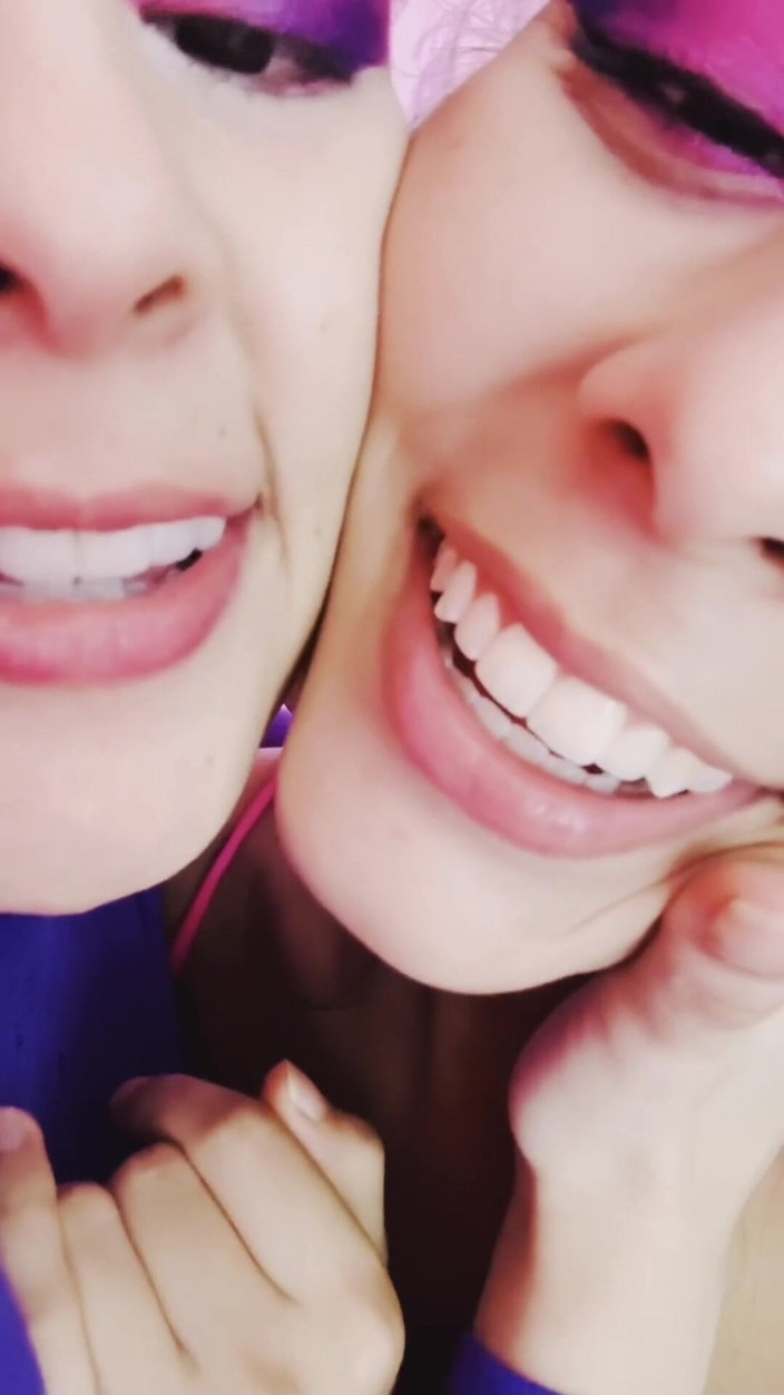 Vika_Sexting: Küsse, die die haut entzünden