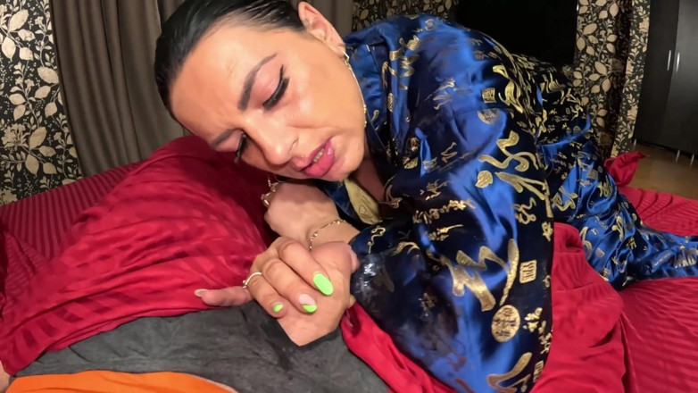 MilfyCalla: A Slutty Geisha Suck Cock and Play with Cum 274