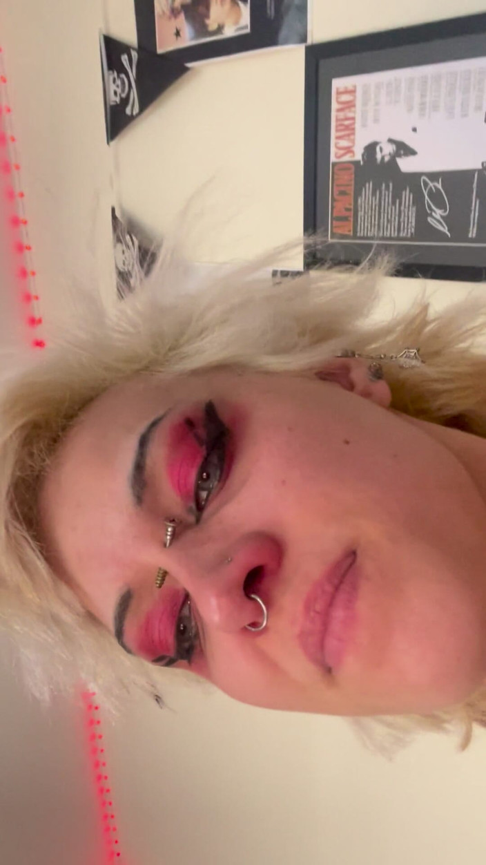 Glitterqueen1999: Mp4 Nose Blowing Sneezing Snot Fetish Coughing