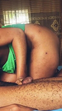 Cowok sange ini ngentot sahabatnya sendiri kayak pelacur jalang