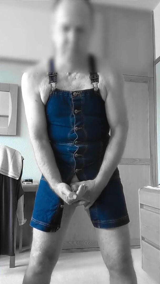 Bellhead: Pinafore delight
