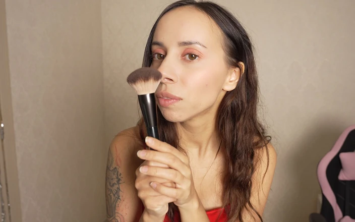 Pantera Nika: Je sens l'odeur et les objets divers avec mon nez