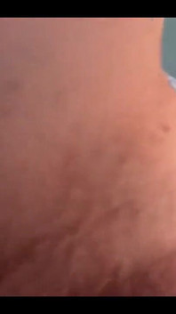 Khi tôi về nhà, tôi muốn đụ! Tôi đụ tất cả những người đến tay, như chàng trai này