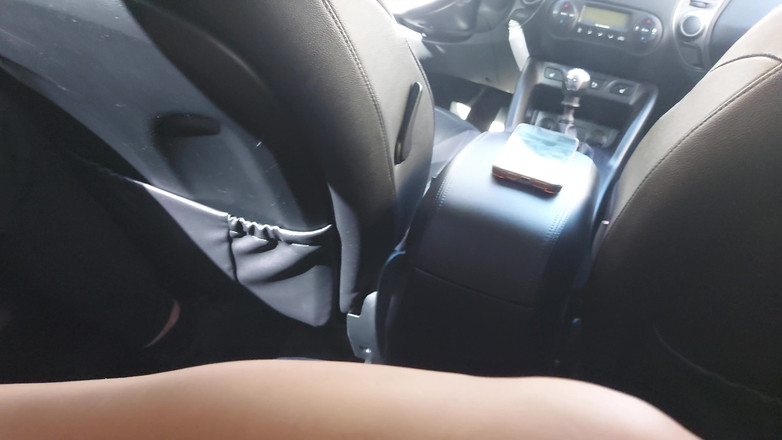 Step Mommy: Çoraplı zarif üvey anne arabada üvey oğlunu azdırıyor