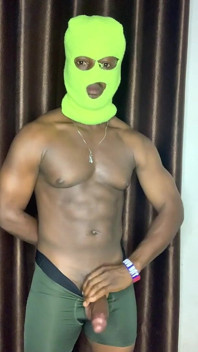 Horny Hunk Jerks off in the Morning