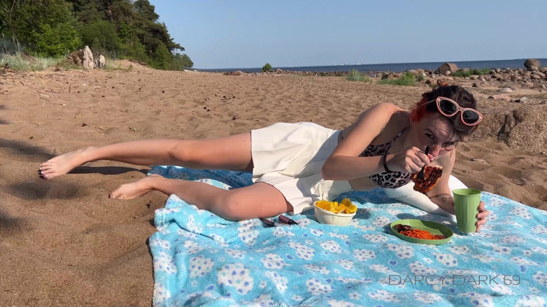 Darcy Dark: Meeting a Stranger on a Beach