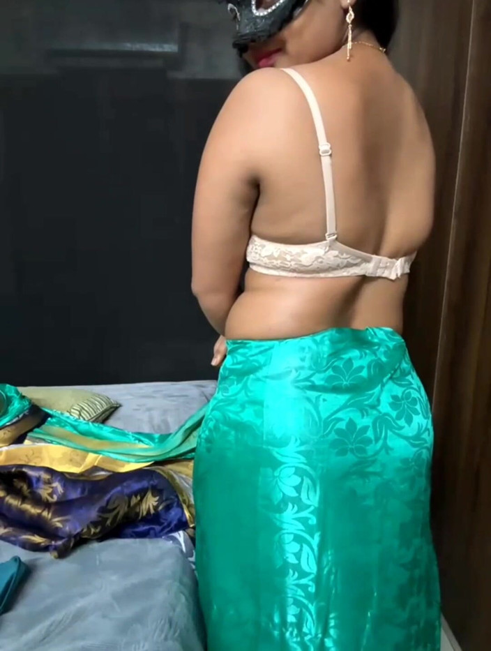 TeluguCouple901: Telugu desi ehefrau strippt und macht besten blowjob im videoanruf