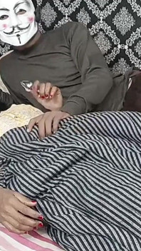 Jija Sali pertama kali berkongkek dubur dengan dildo dubur