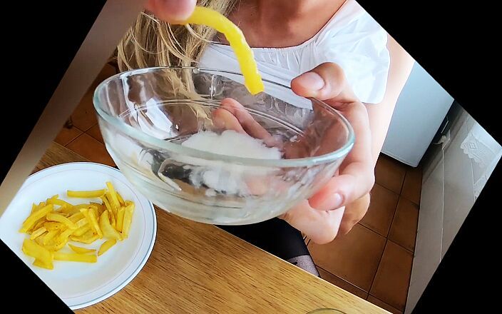 Ane Get Horny: Cum gourmet - batatas fritas francesas com esperma