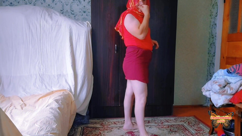 Kitty_Cross: La modella effeminato travestita gattino amatoriale ama fare video sexy...