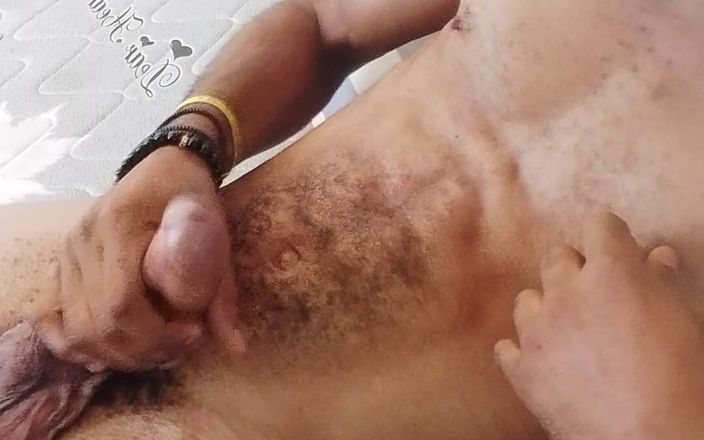 Mrwhytman: Polla negra masturbándose y corre