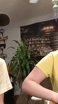 Önskelista Gåvor 9 - röd korsett och svart vinylklänning unboxing och onani