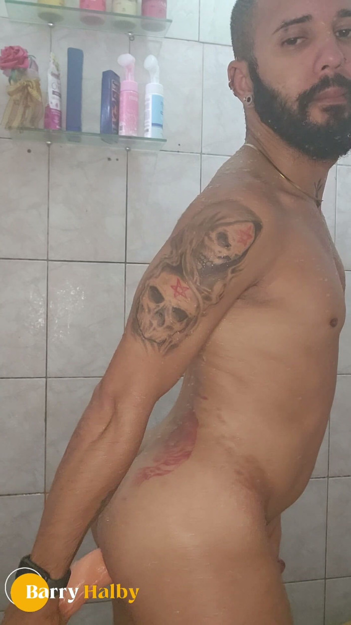 barryhlaby: Ho messo il mio cazzo sexy nel mio ano e...