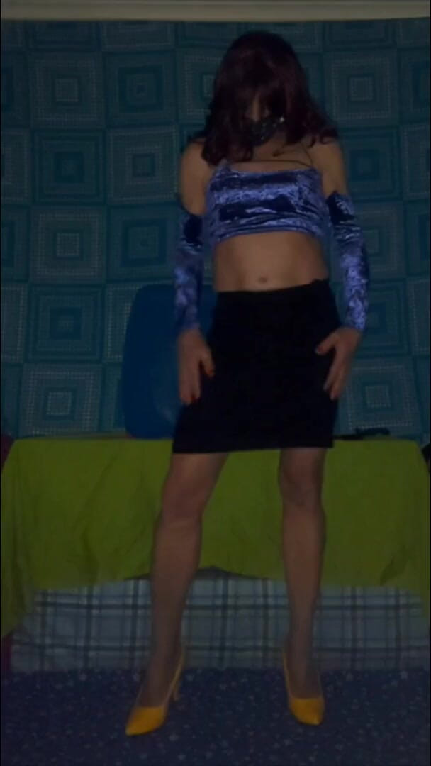 Lizzaali: Black skirt and velvet top tease and skirt removal