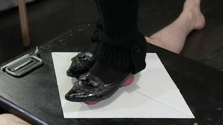 House of Era: Crushed by ballet shoes with gaiters CBT
