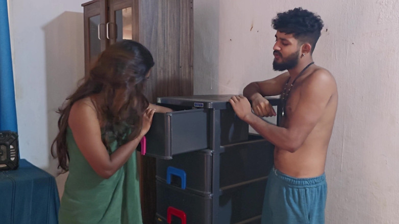 Shashi X: Hardcore sexo de um meio-irmão com sua sexy meia-irmã indiana