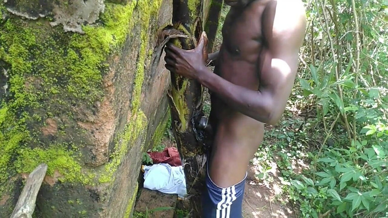 Moviesporn1: Heiße mastrurbation im freien