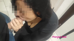Margot Red: मैं उसकी कपड़े धोने की मशीन ठीक करती हूं और महिला शानदार लंड चुसाई के साथ मुझे भुगतान करती है। गृहिणी चोदने लायक मम्मी