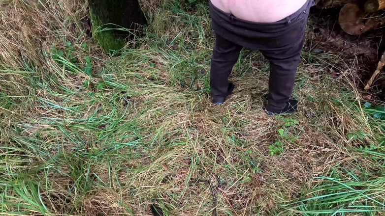 Bouncy Tits Action: Whipping Ass