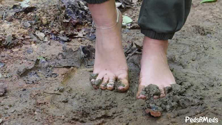 PedsRMeds: Peaches Kim Barefoot in the Mud